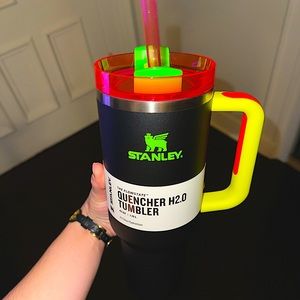 UNRELEASED 40oz NEON STANLEY